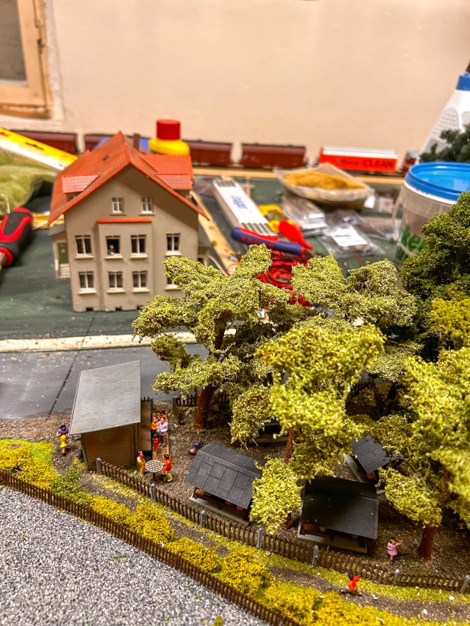 Der Bahnhof mit Bffeltrnke